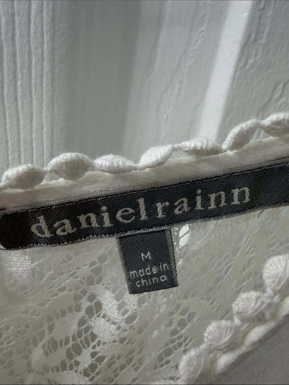 Daniel Rainn Ivory Lace Pintuck Peasant Blouse - Picture 2 of 6